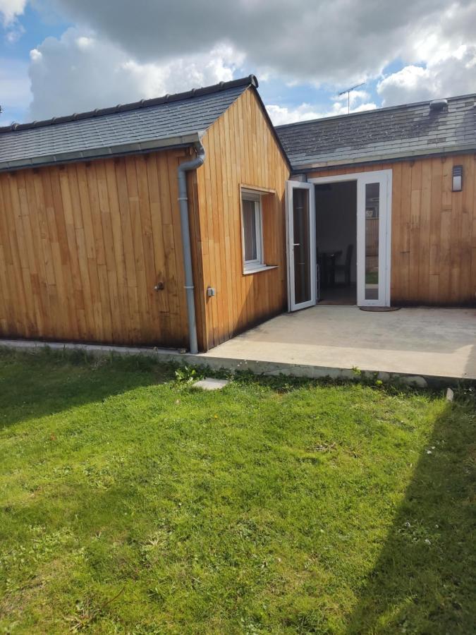 Chalet Avec Jardin Proche Du Mont Saint Michel Pontorson Exterior photo